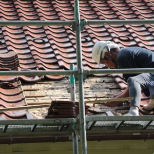 【修理・修繕】台風被害による瓦屋根の復旧工事～倒木・瓦割れ・棟部の耐震補修まで